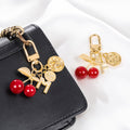 Llavero Personalizado Constelación Inicial Cereza Accesorio para Bolsos Regalo de Cumpleaños para Mujeres Niñas