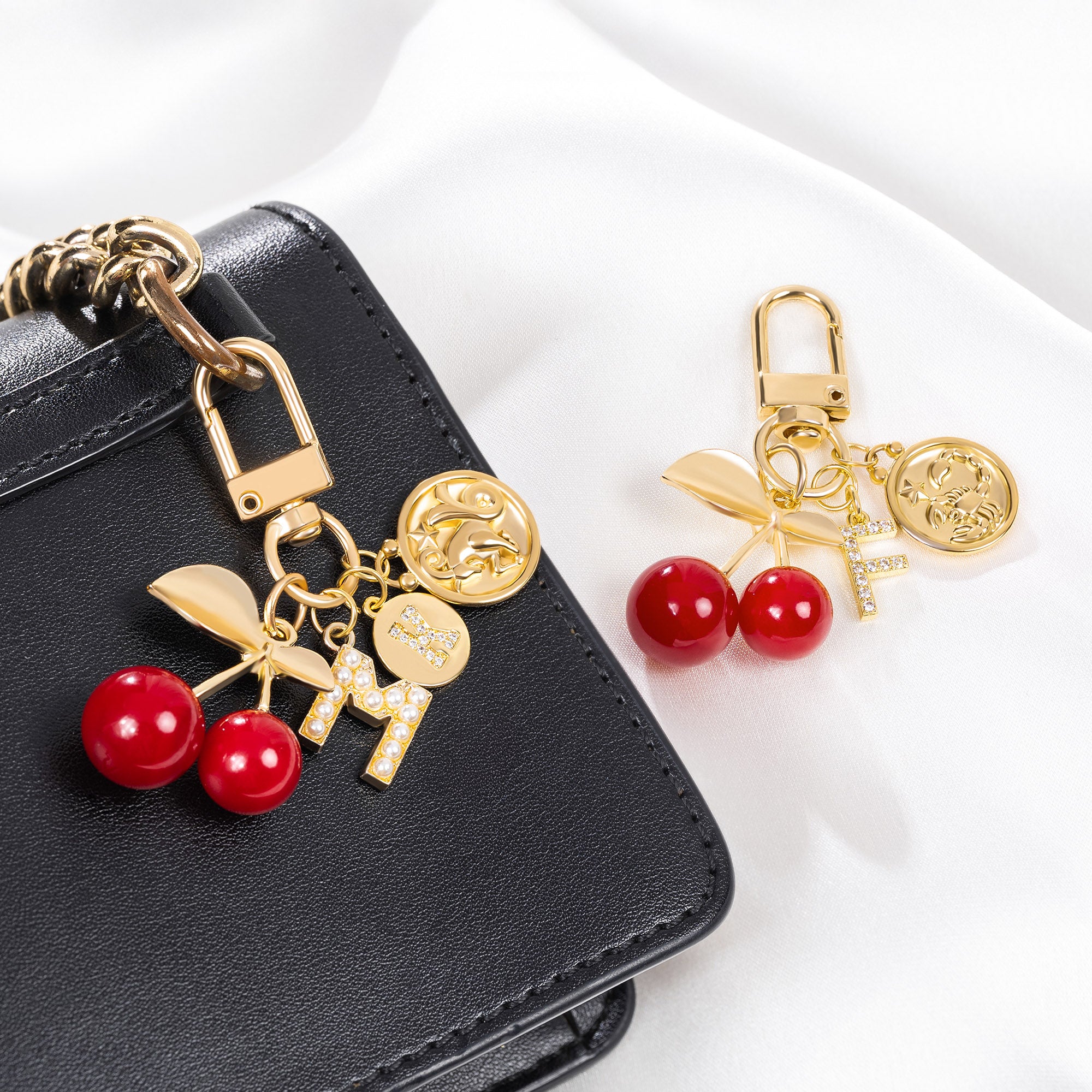Llavero Personalizado Constelación Inicial Cereza Accesorio para Bolsos Regalo de Cumpleaños para Mujeres Niñas