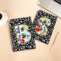 Cuaderno personalizado Pencil Apple Initial A5 Cuaderno espiral con texto y 60 páginas rayadas Día del profesor Regalo de cumpleaños para profesores
