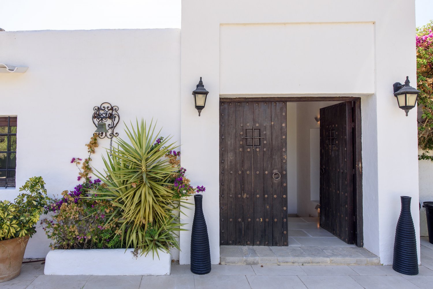 200-Year-Old Classic Ibizan Farmhouse Finca with Cozy Interiors in Ibiza Town