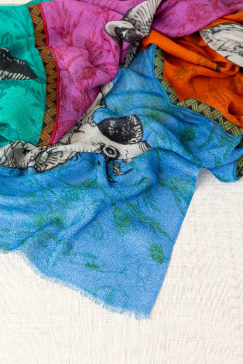FULAR ESTAMPADO CUATRO AVES