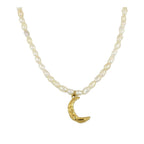 Gargantilla 'Moon' - Perlas con Amuleto de Luna
