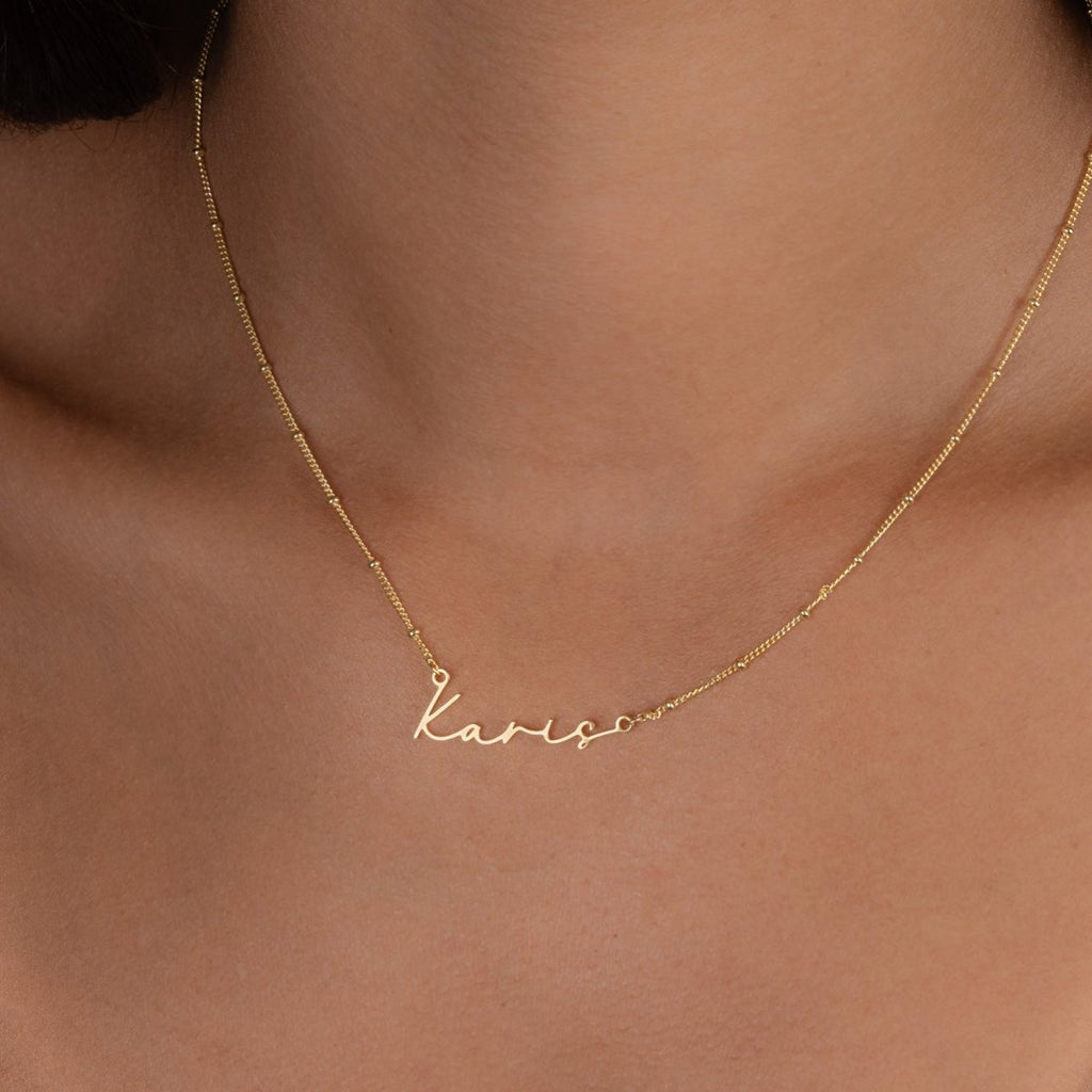 Karis Name Necklace - Solid Silver / Style 3