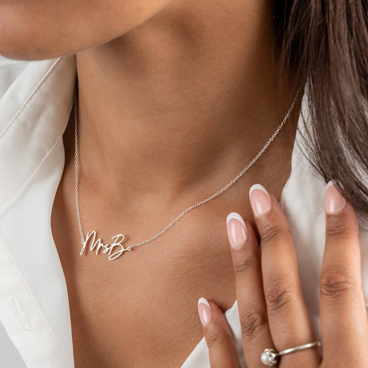 Personalised Mrs Necklace - Sterling Silver / Style 1