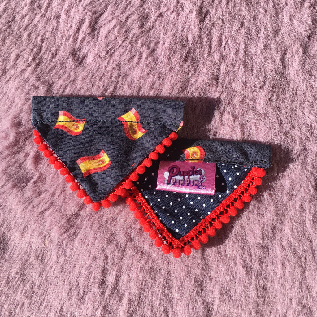 España Lovers Pompoms Dog Bandana - Slim Opening