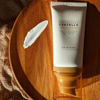 Skin1004 - Protector Solar Ligero con Centella de Madagascar – Air-Fit Suncream Light SPF50+ PA++++ (50ml)