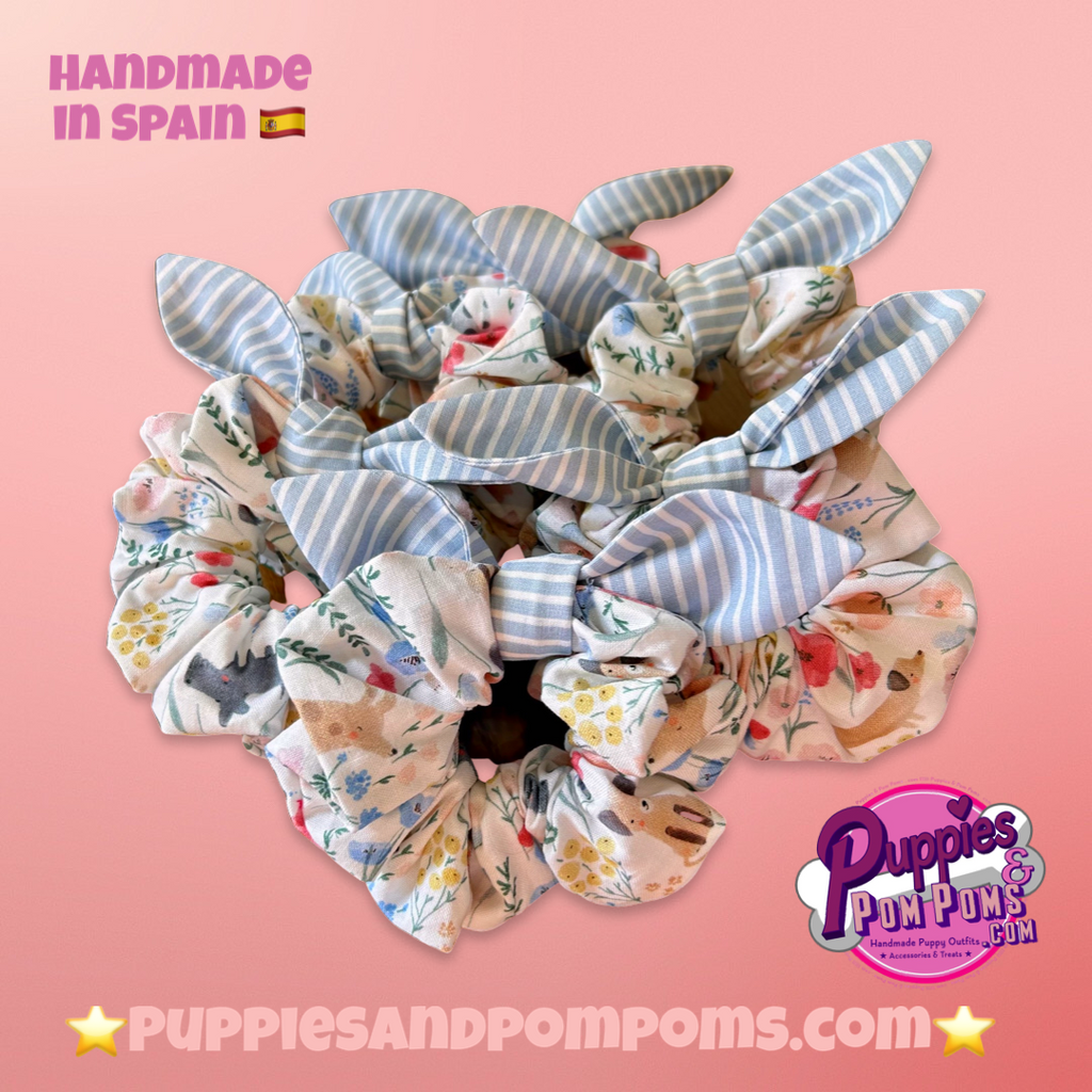 Meadow Dachshunds - Scrunchie with bow