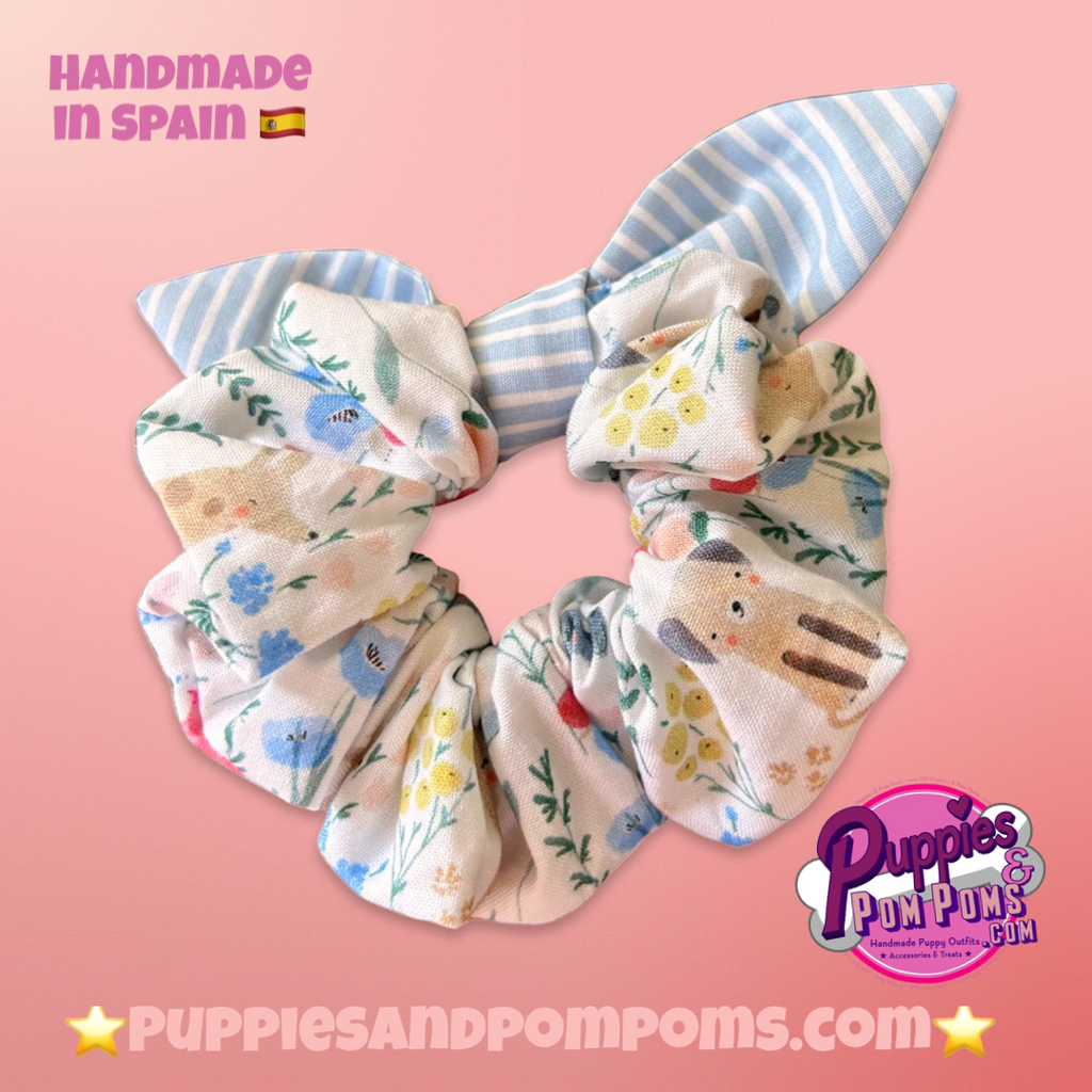 Meadow Dachshunds - Scrunchie with bow