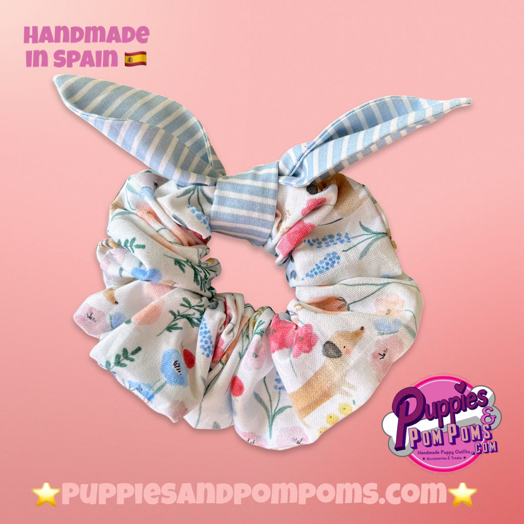 Meadow Dachshunds - Scrunchie with bow