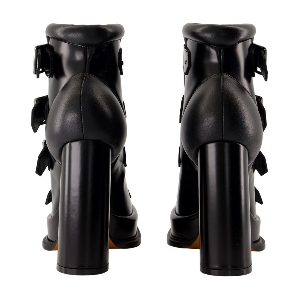 Alexander McQueen Bow-Embellished Calfskin Pump — Black