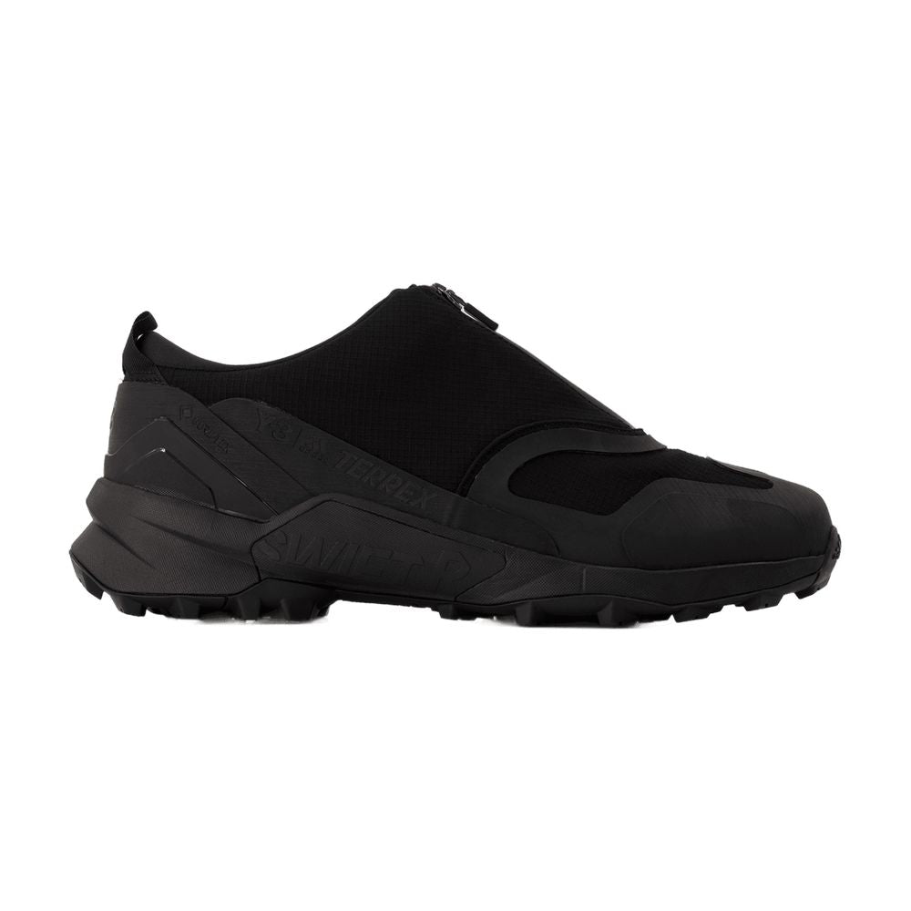 Y-3 Swift R3 Sneaker — Black
