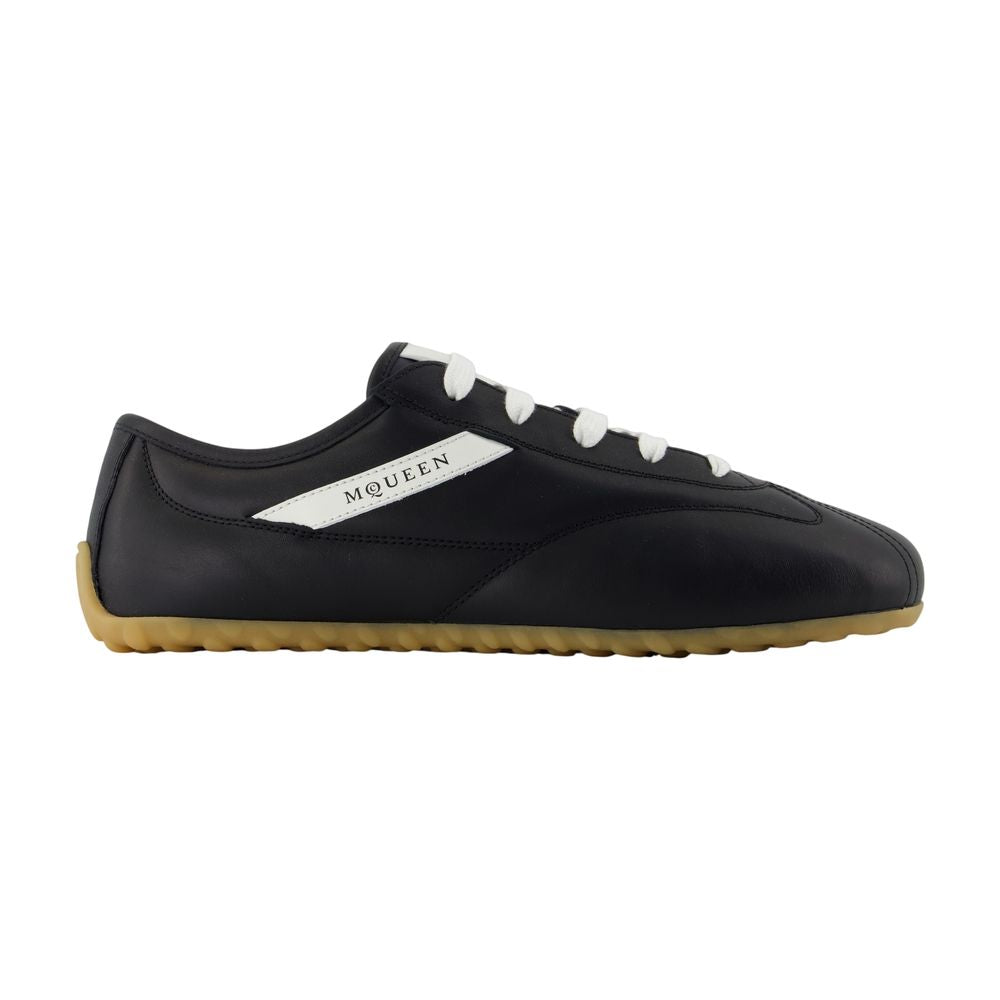 Alexander McQueen EC1 Sneaker — Black