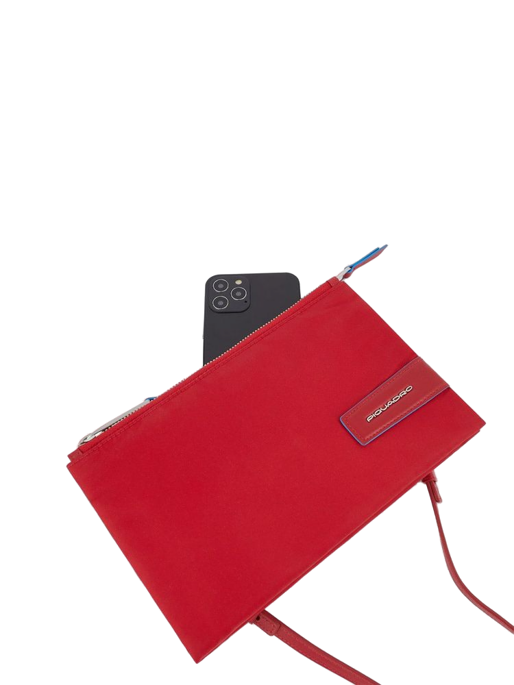 Piquadro Clutch de Nailon Reciclado — Rojo