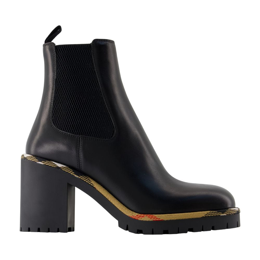 Burberry Gravel 70 Chelsea Boot — Black