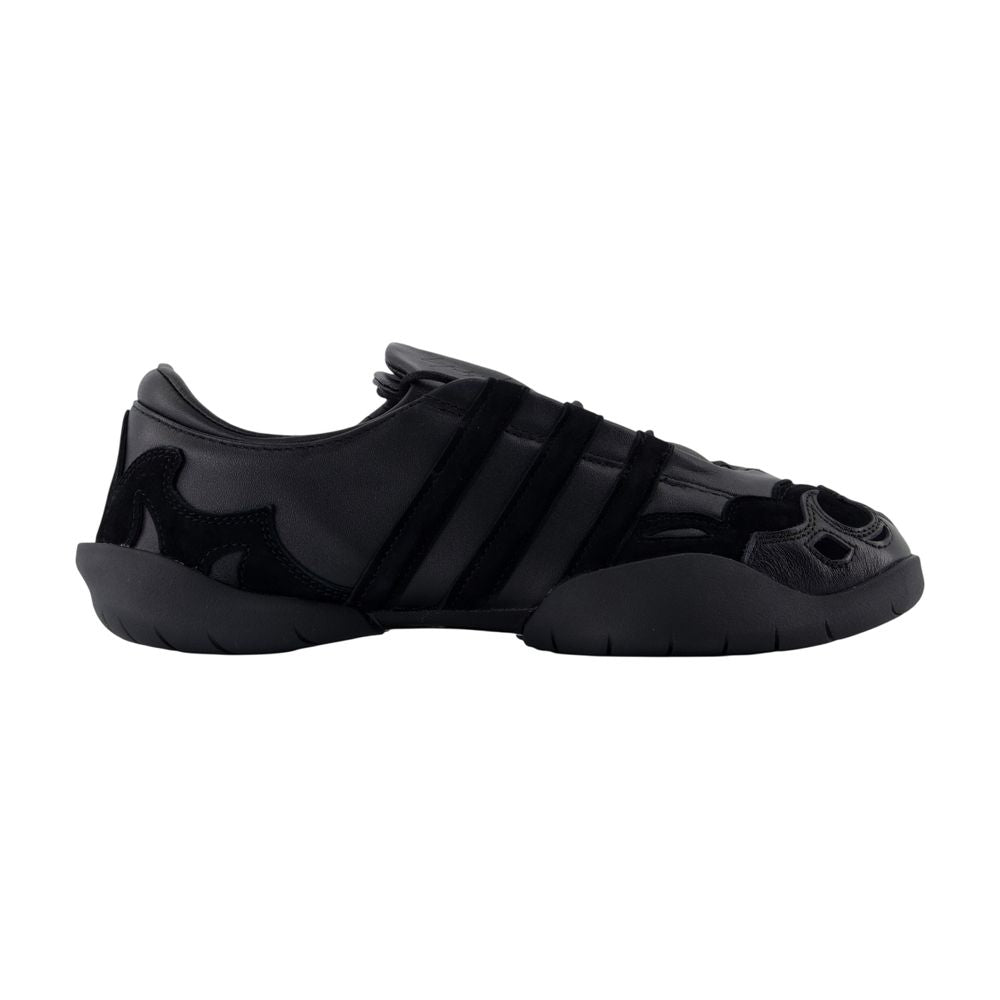 Y-3 Regu Sneaker — Black