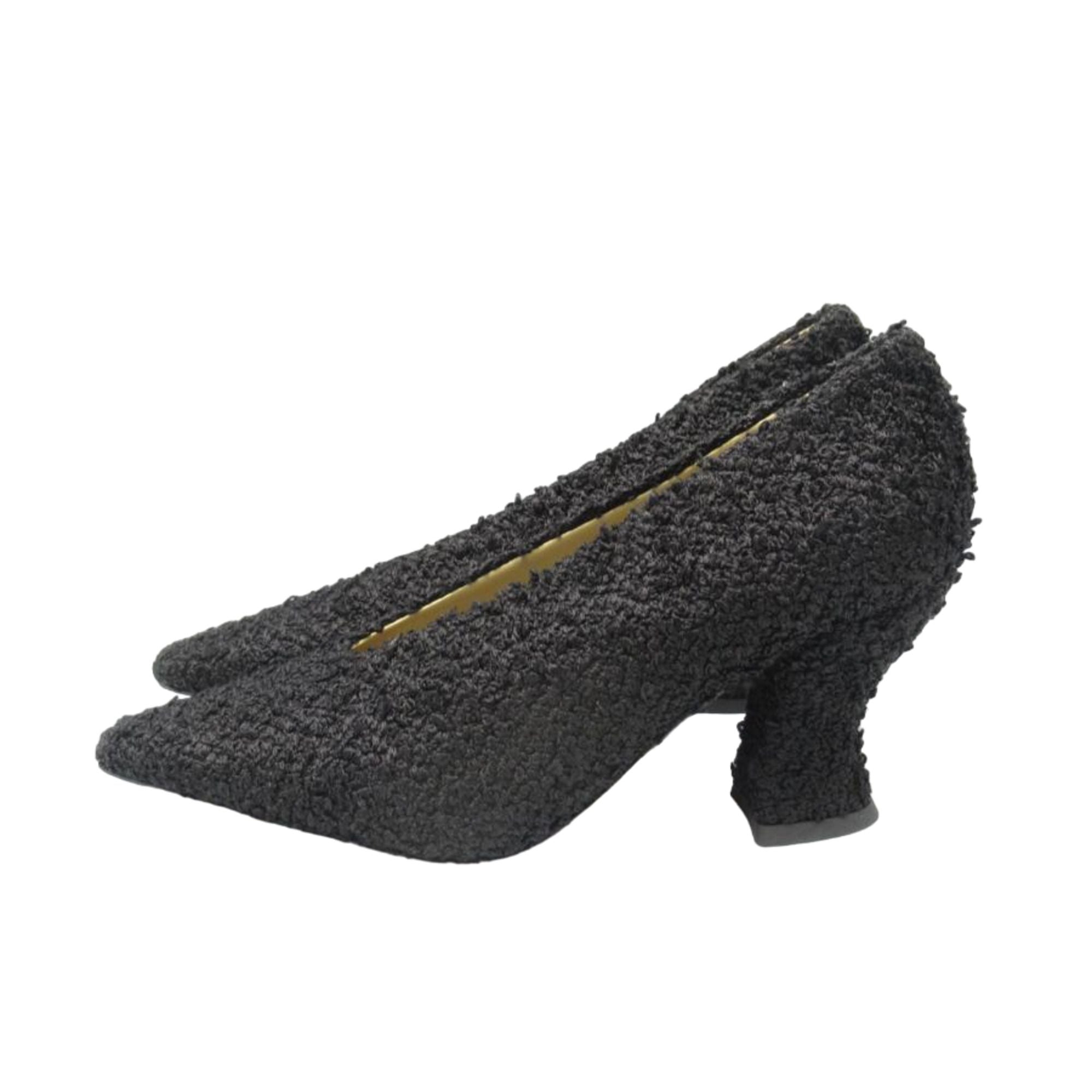 Bottega Veneta Bouclé Pump — Black