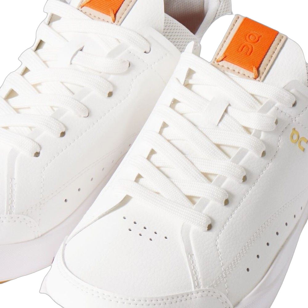 On Roger Centre Sneakers — White