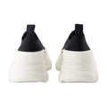 Alexander McQueen Sneaker — Black