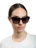 Gafas de sol Furla SFU981 de acetato negro brillante — Negro