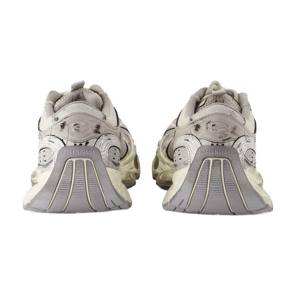 Balenciaga Sneaker — Beige
