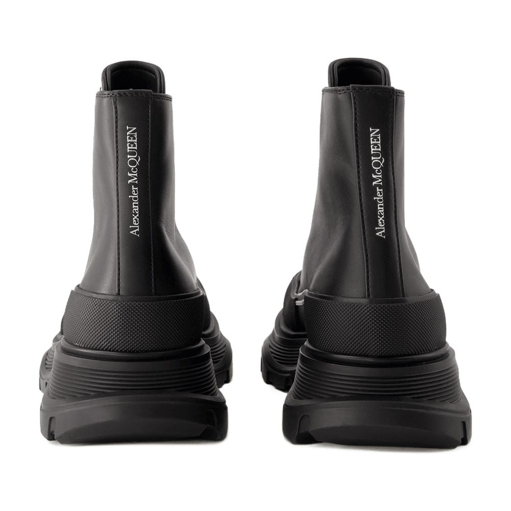 Alexander McQueen Tread Slick Ankle Boot — Black