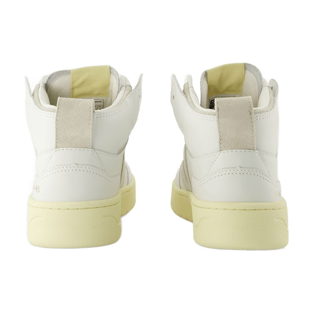 Veja V-95 Sneakers — White
