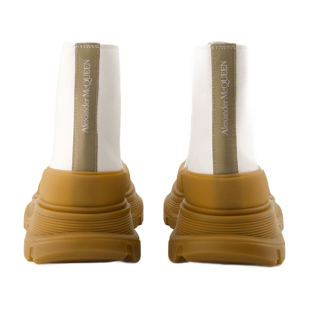 Alexander McQueen Tread Ankle Boot — Beige