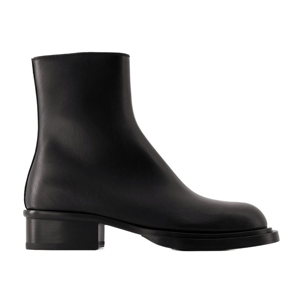 Alexander McQueen Cuban Stack Heel Leather Ankle Boot — Black