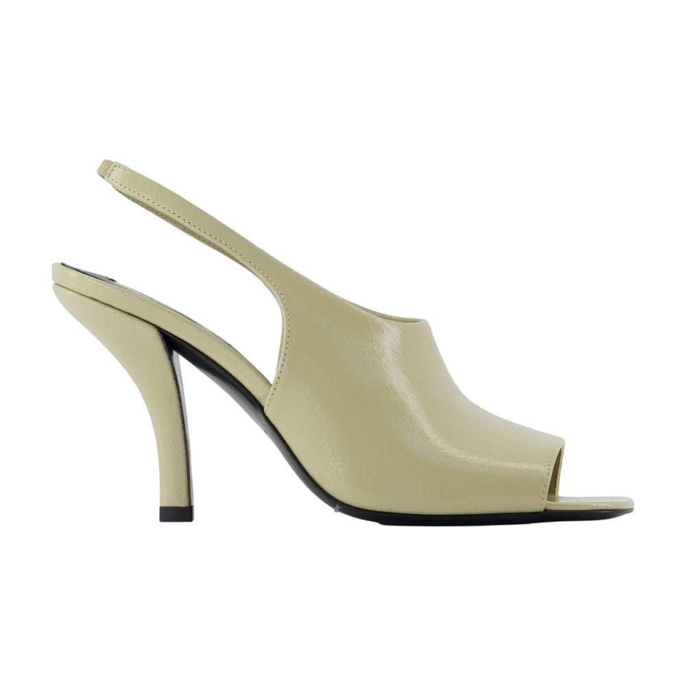 Toteme Calfskin Slingback Heel — Beige
