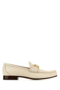 Valentino Garavani Vlogo Loafer — Beige
