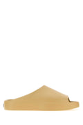 Fear Of God Essential Feliz Slipper — Beige
