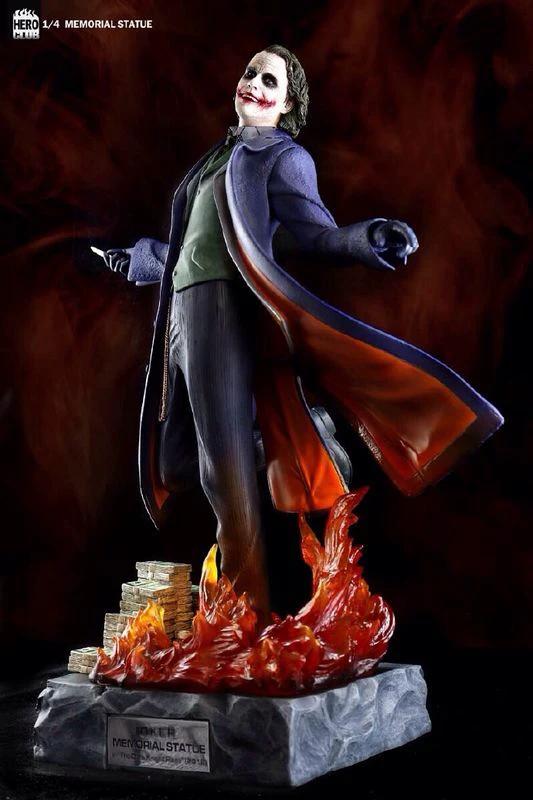 CLUB HERO 1.4 Clown Joker Memorial Estatua