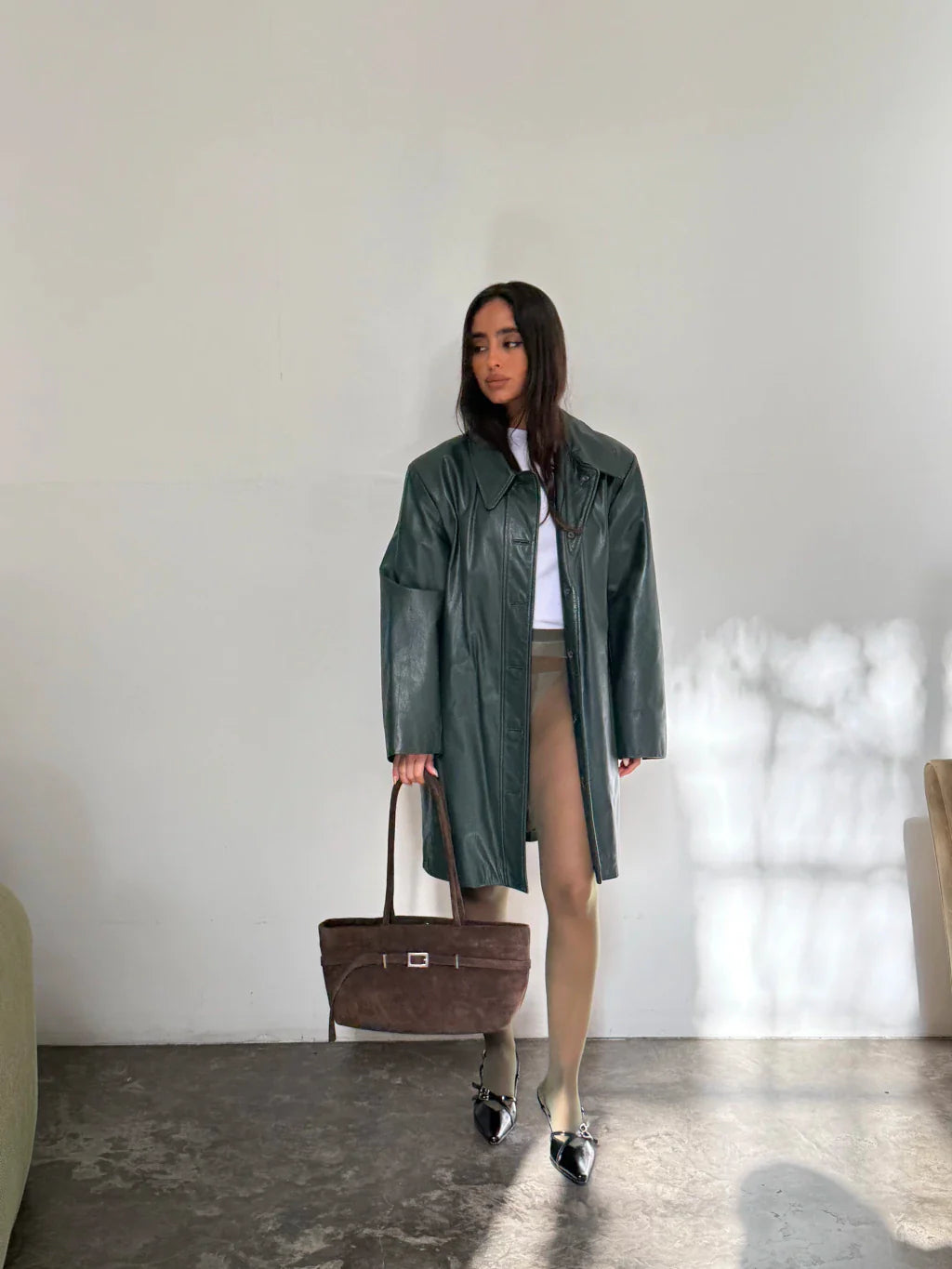 BOLSO ESSENTIAL EAST-WEST | GAMUZA CHOCOLATE