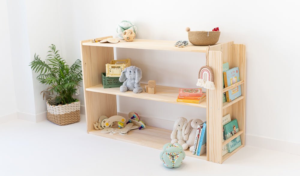 Estantería Montessori con librería al costado