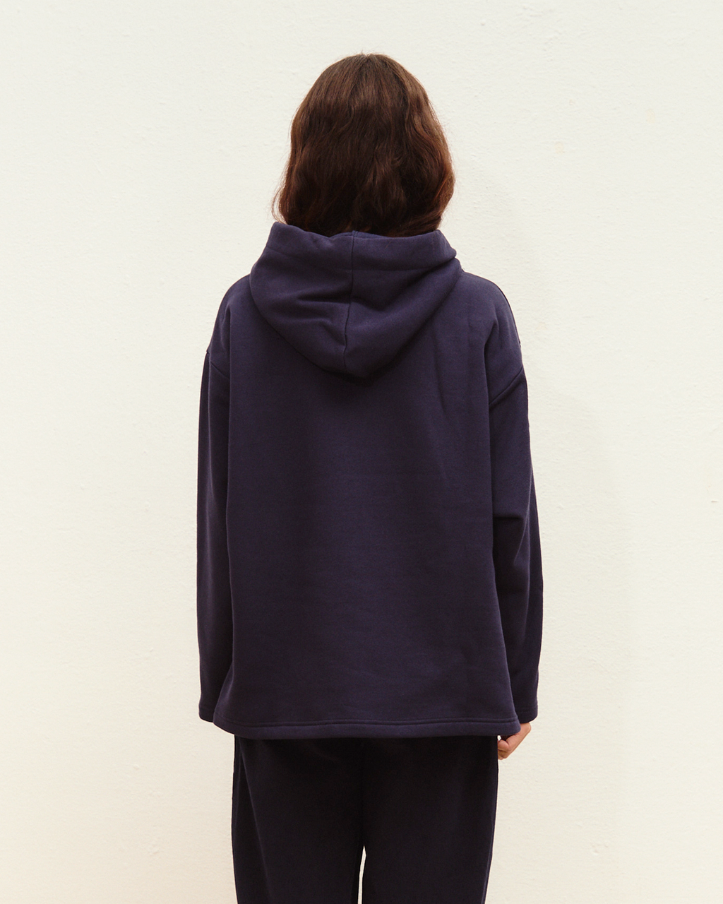 sudadera leo bond ▢