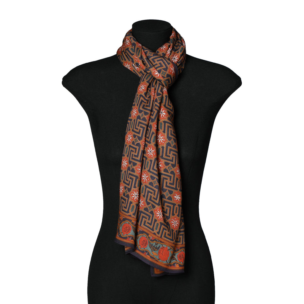Scarf with Islamic Art-Inspired Geometric Print Lyabi