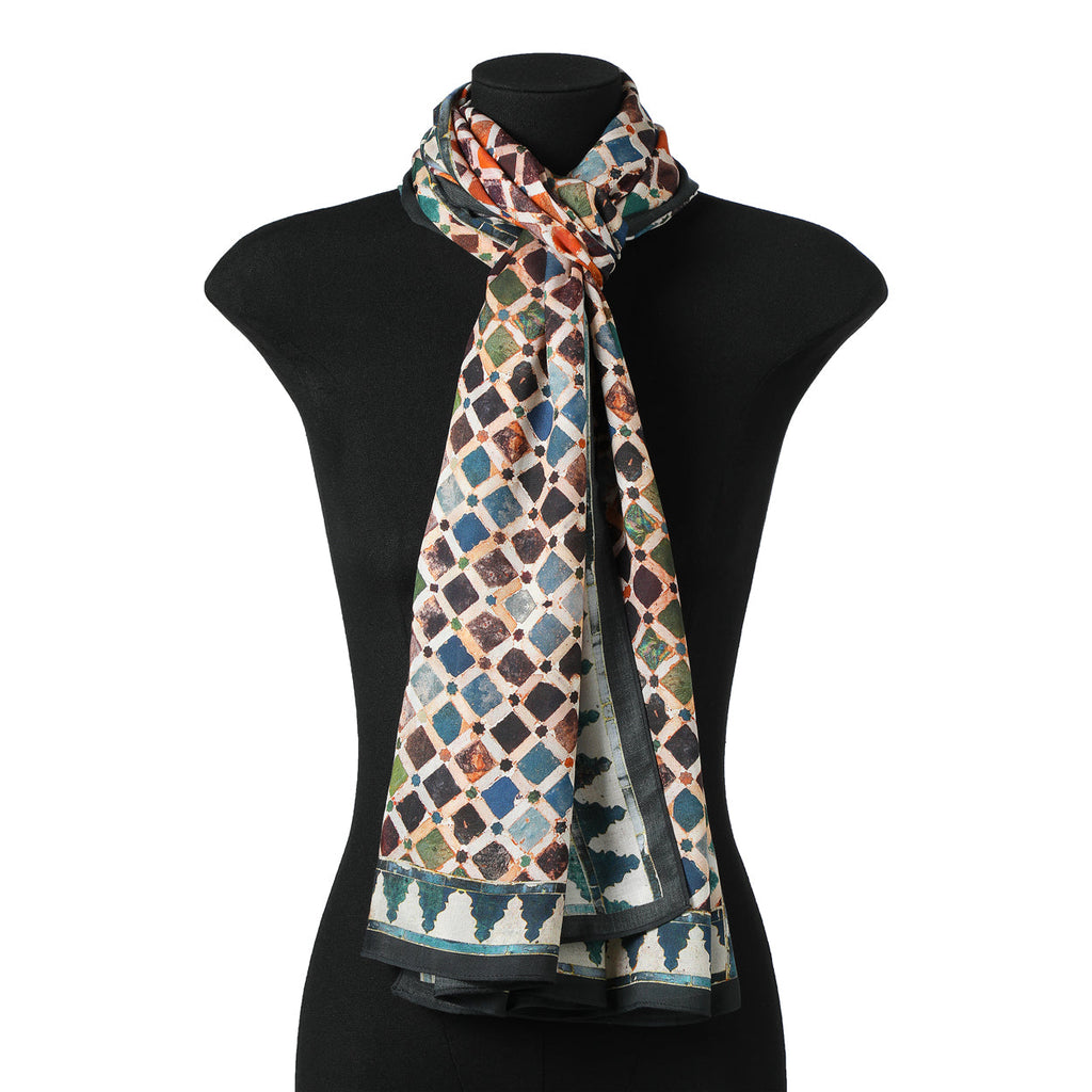 Alhambra Tiles Inspired Scarf Comares