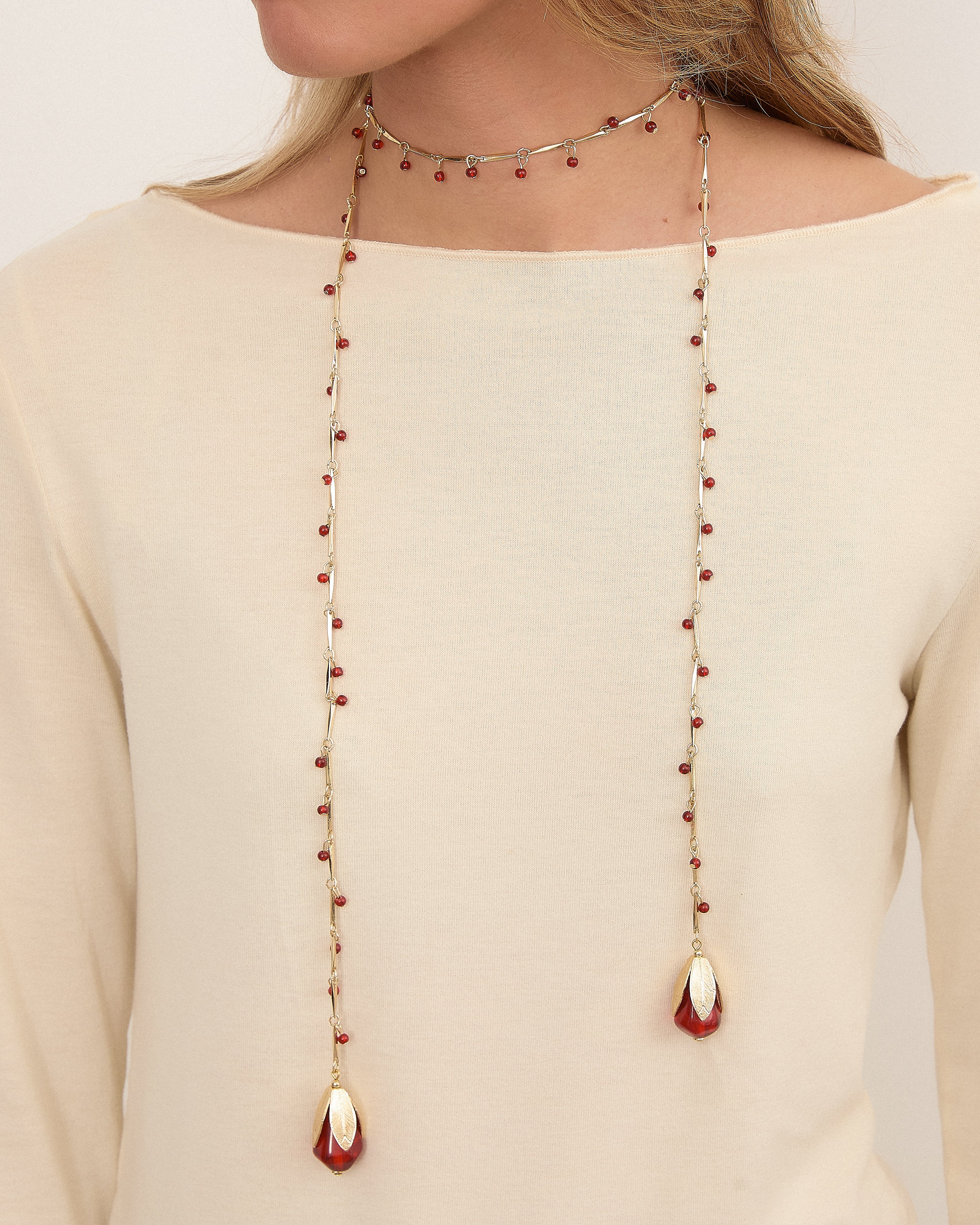 COLLAR PRUNE BURDEOS