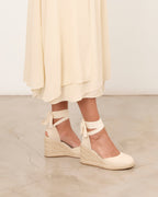 LALI BEIGE