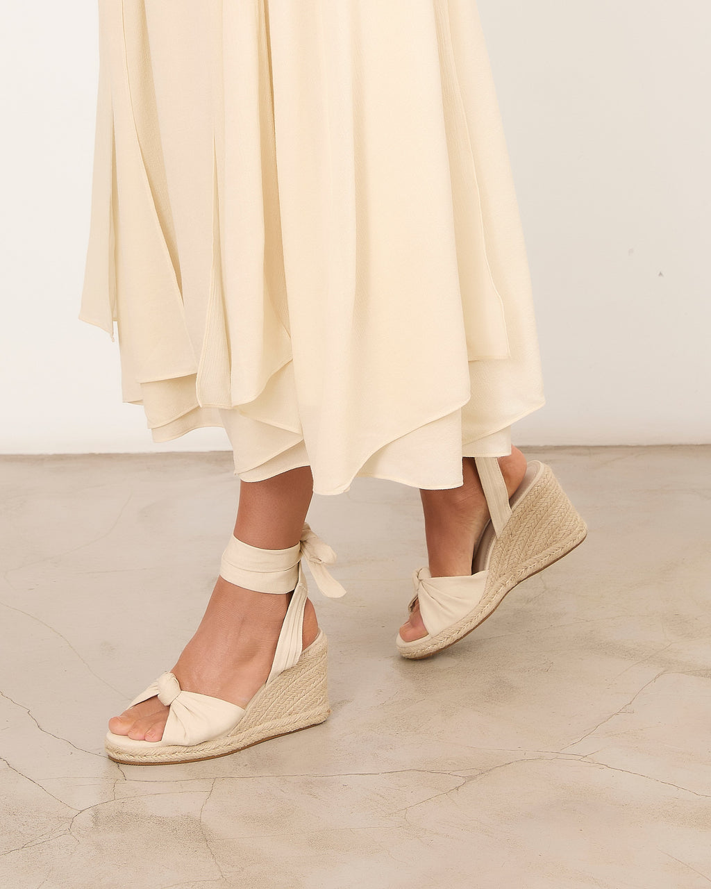 LUCA BEIGE