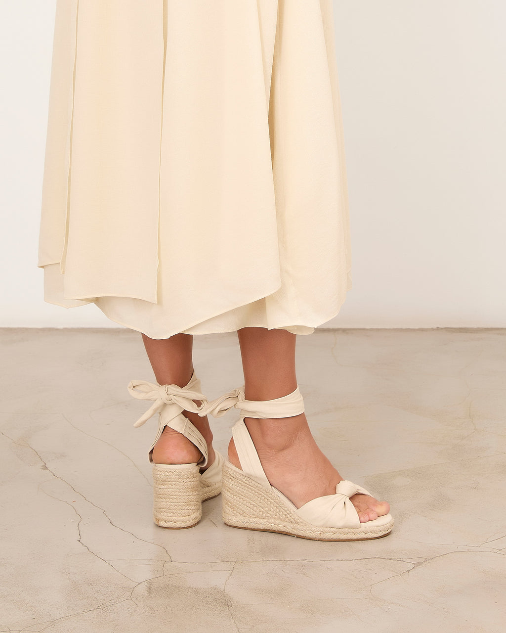 LUCA BEIGE