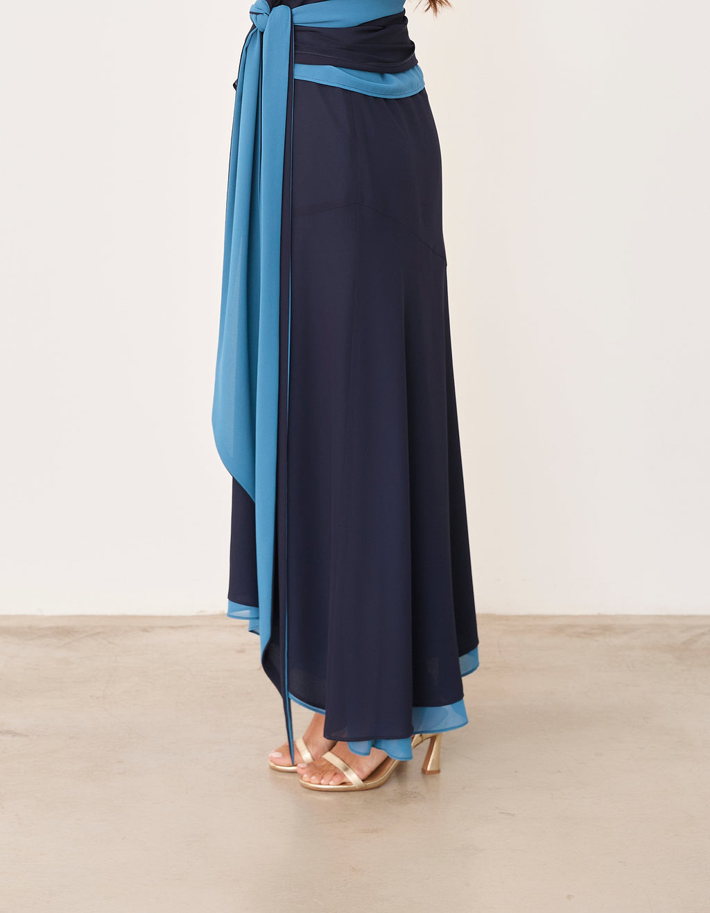 FALDA MEG AZUL MARINO
