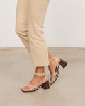LUC BEIGE