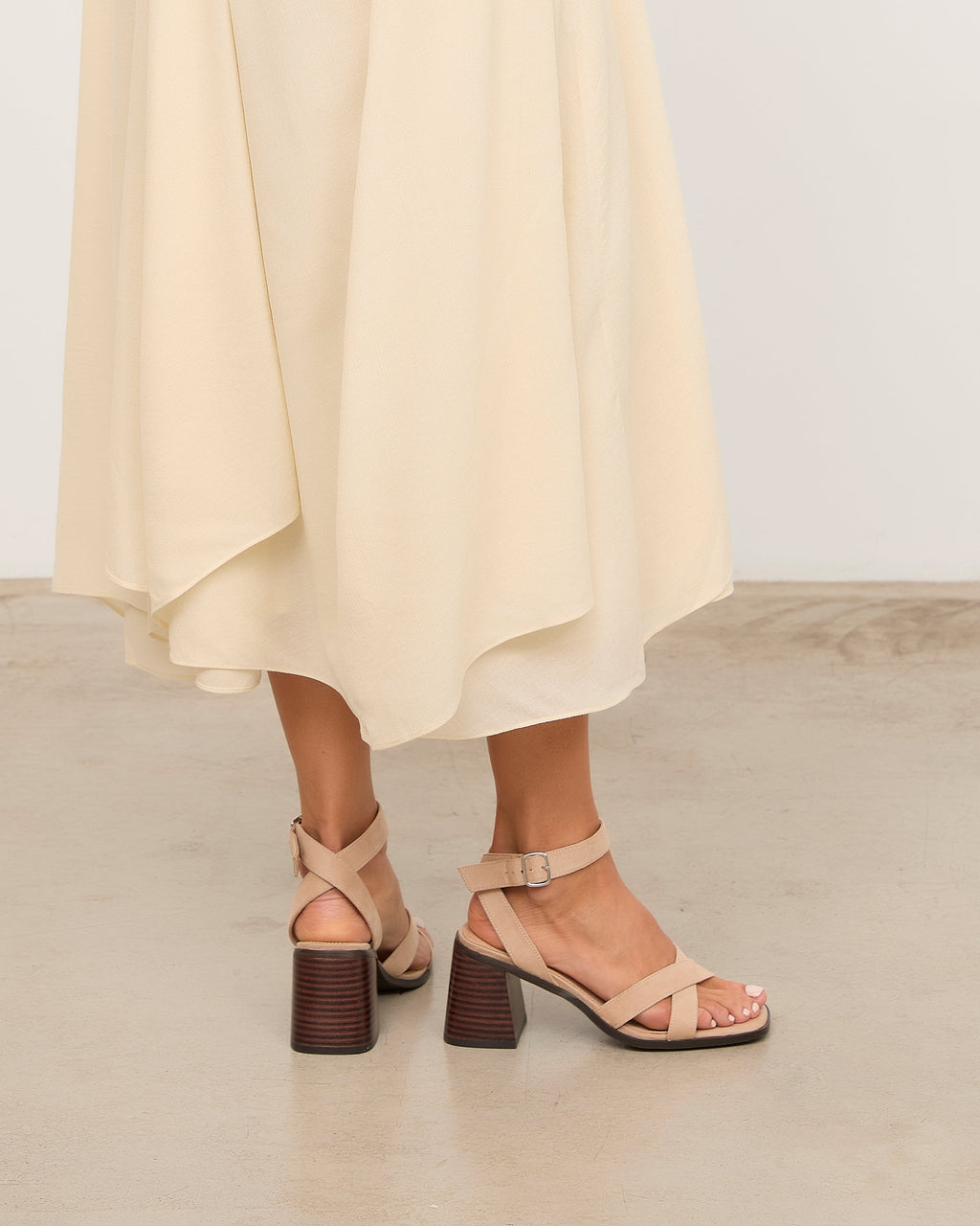 LUC BEIGE