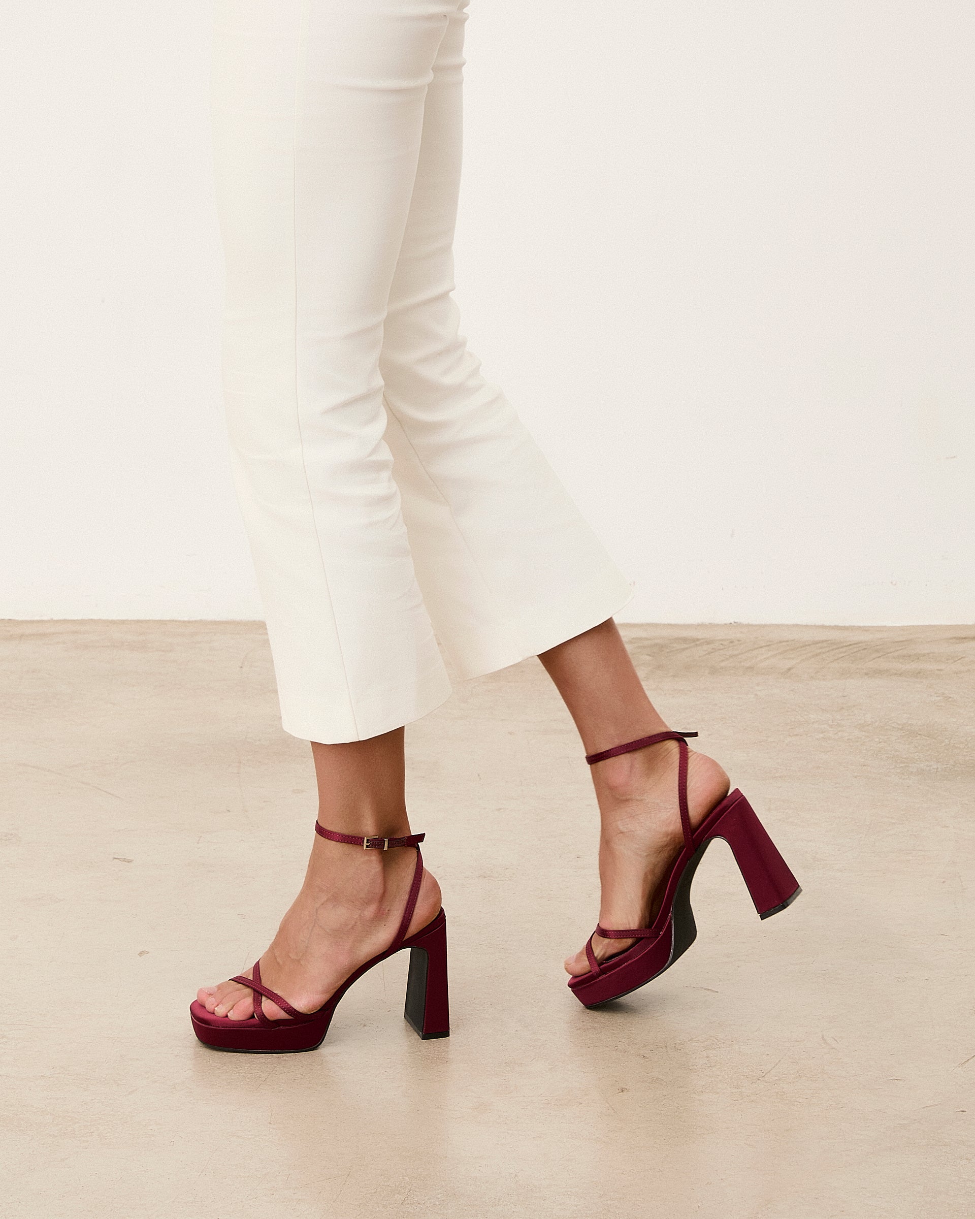 GRETA BURDEOS SATIN