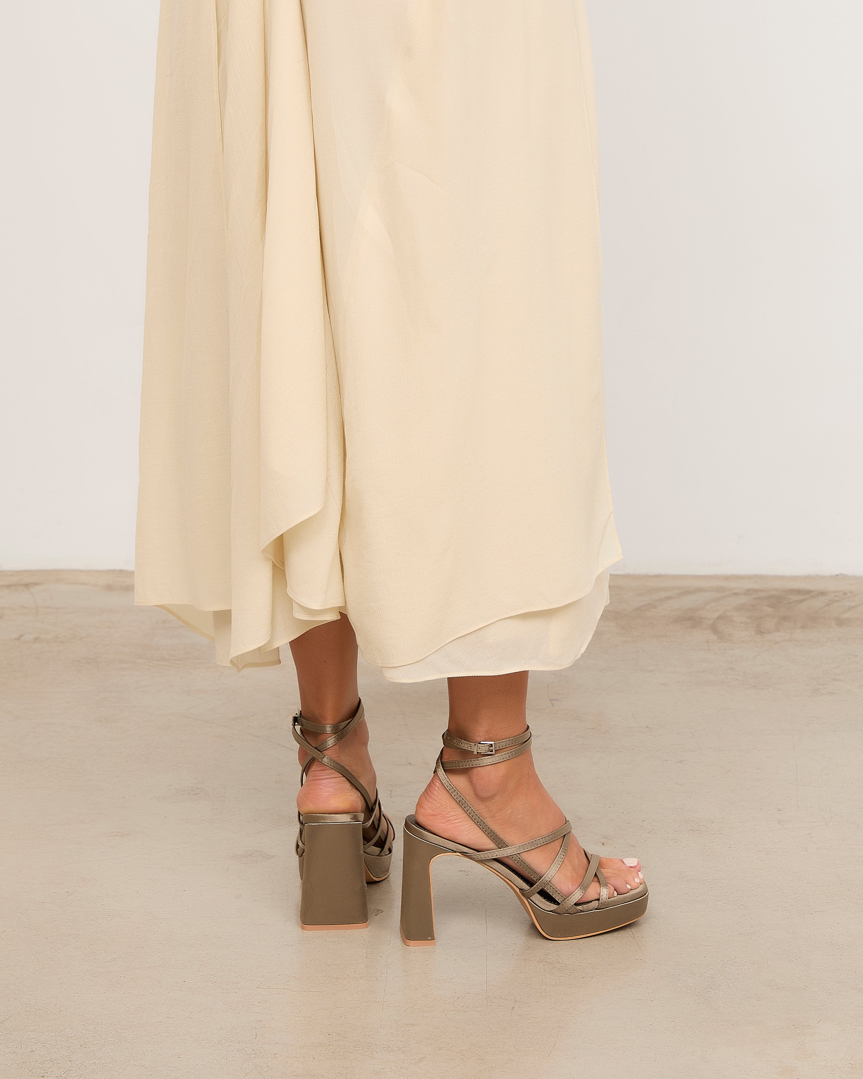 NORI GRIS SATIN
