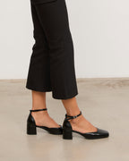 AMBER NEGRO