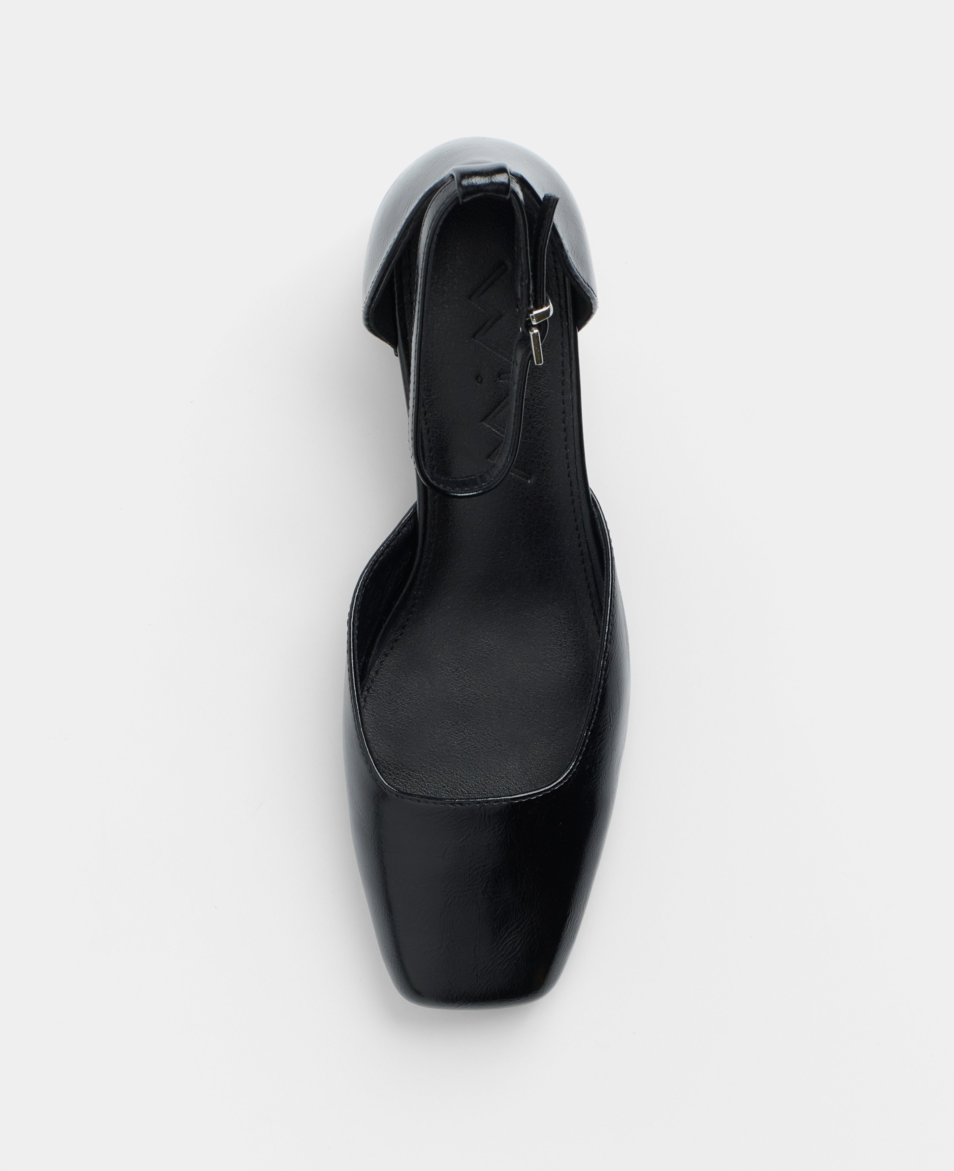 AMBER NEGRO