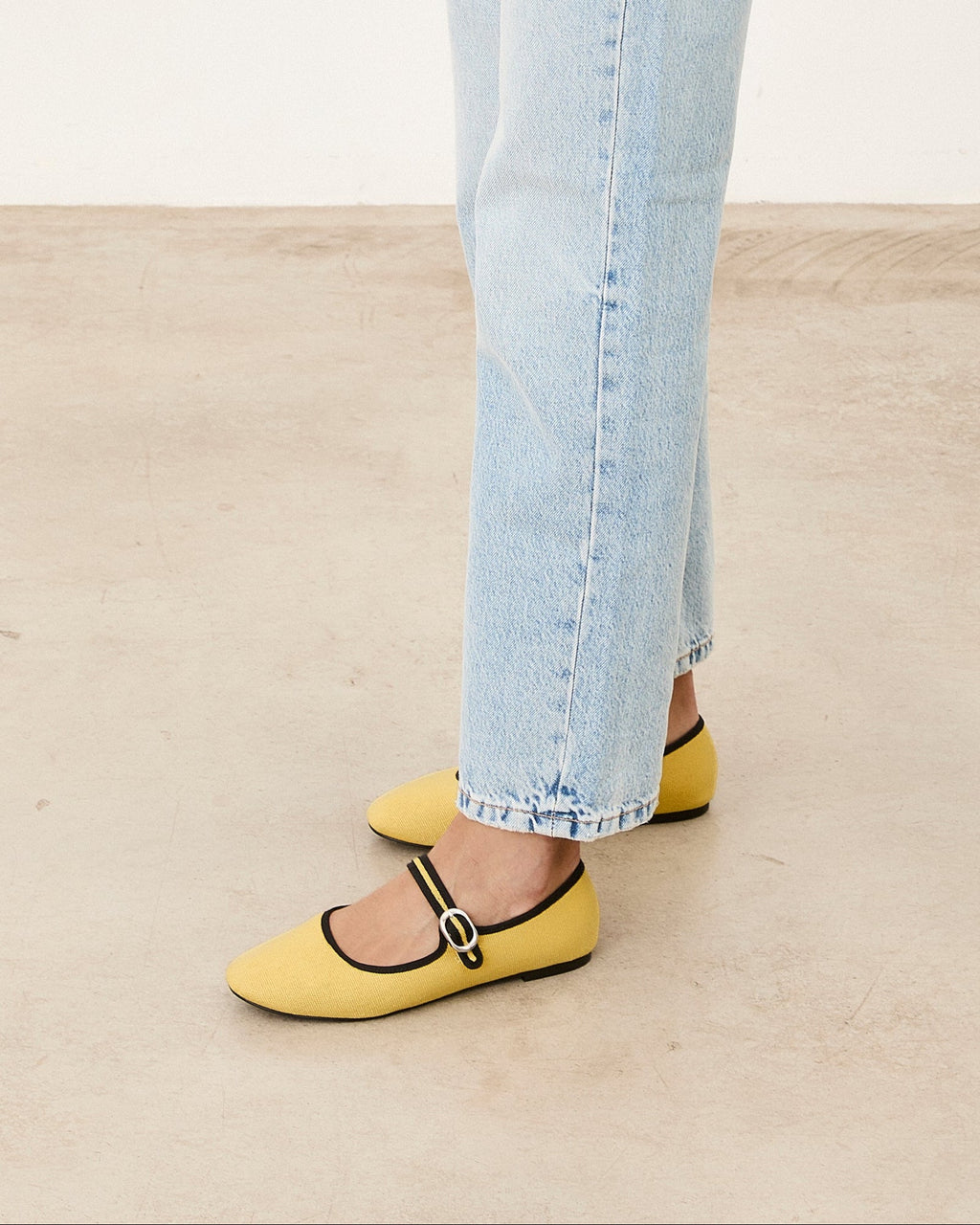 LIBE AMARILLO