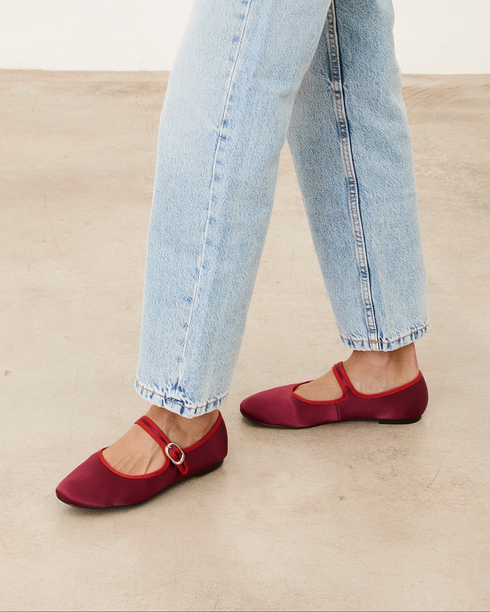 LIBE BURDEOS SATIN